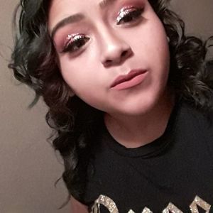 Meet your Posher, Violet